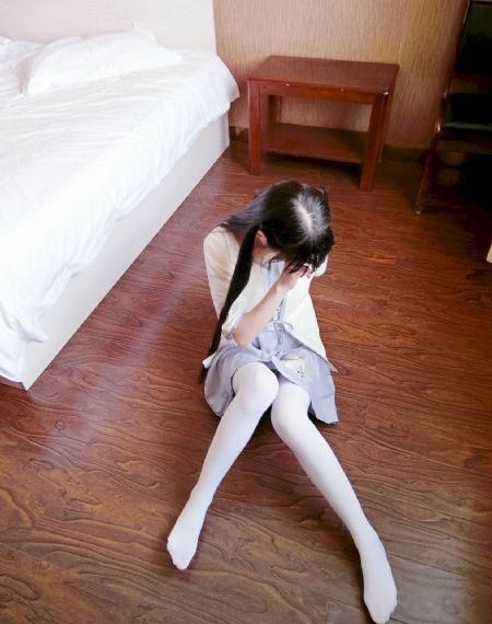 天降二楼女子从二楼掉下来_BD国语免费在线播放