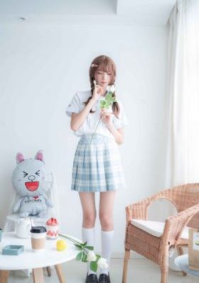 韩国女友的妈妈_迅雷在线观看